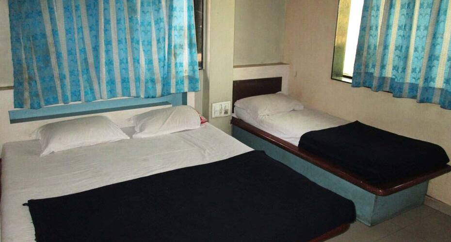 Hotel Gurukrupa, Shirdi 4